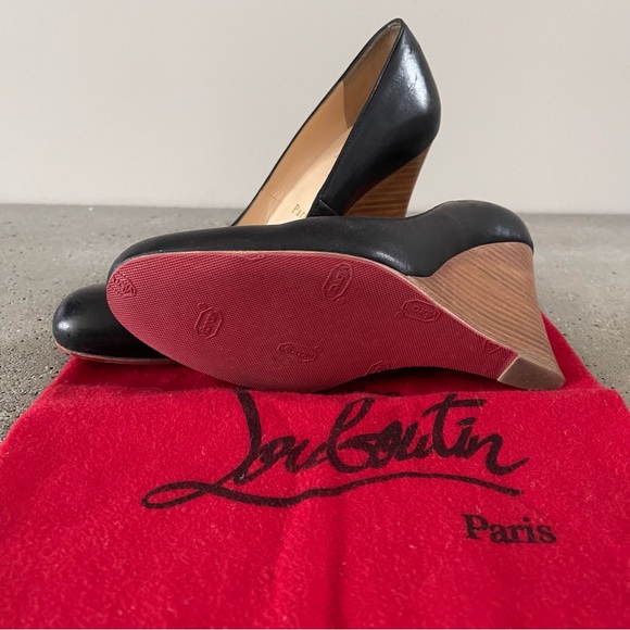 CHRISTIAN LOUBOUTIN Miss Boxe 100 Wedge Sandal in Black - Picture 5 of 7